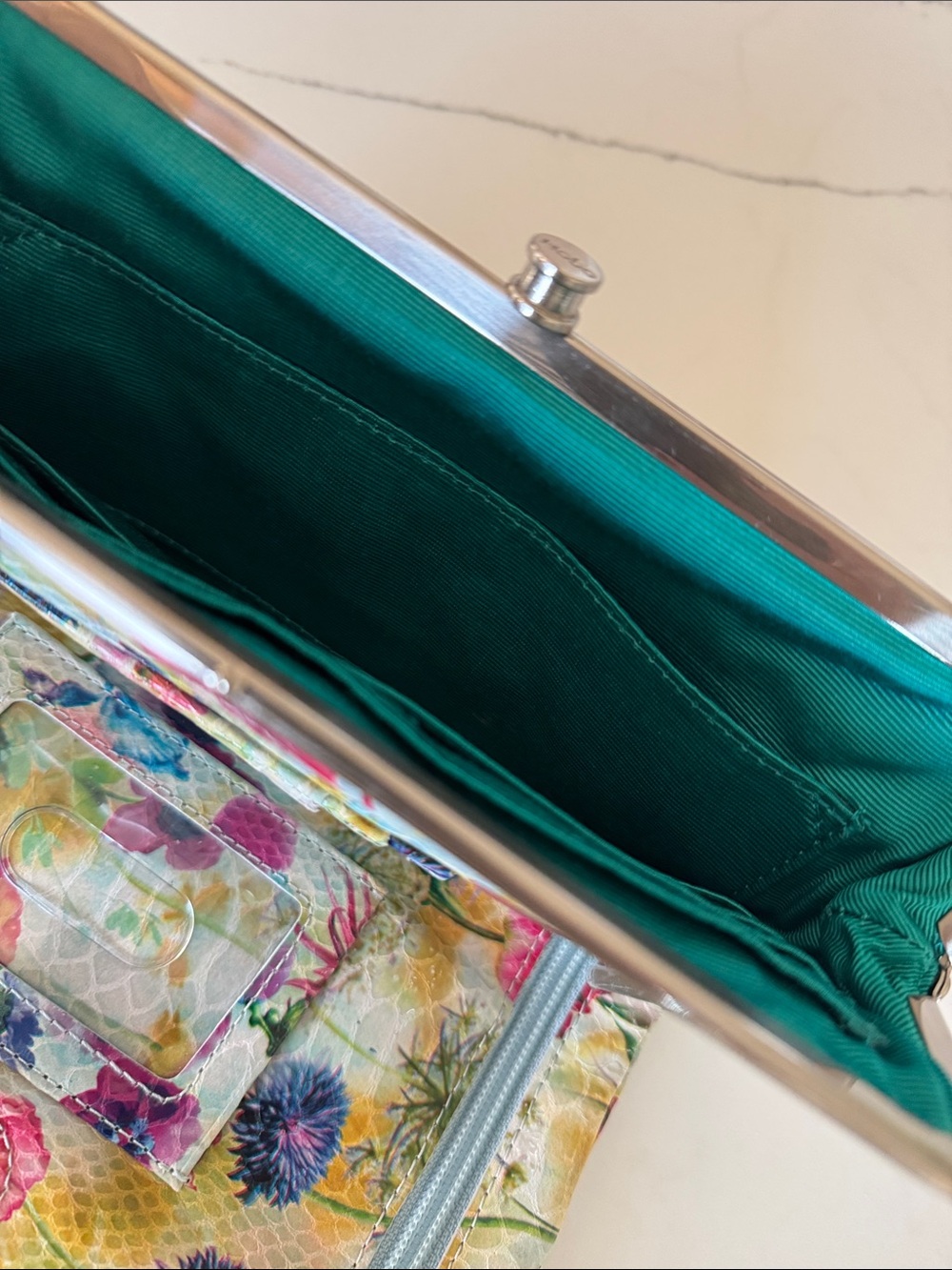 Hobo double sided folding Leather wallet Spring Floral Teal lining organization - Picture 10 of 16